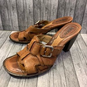 Born Natural Leather Open Toe Buckle Size 7